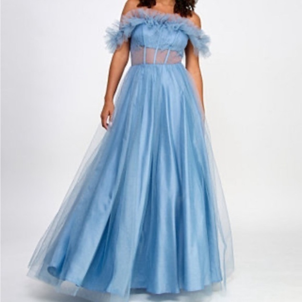 BCX prom dress